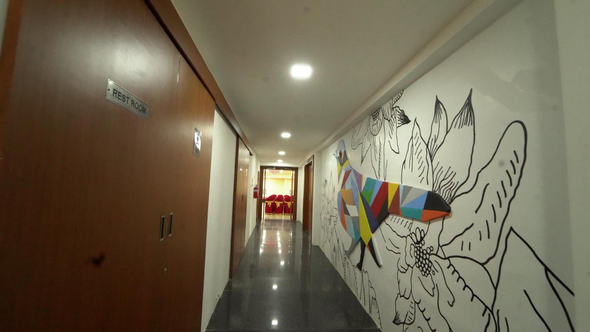 Kfour Apartment & Hotels Private Limited Maduráj Kültér fotó