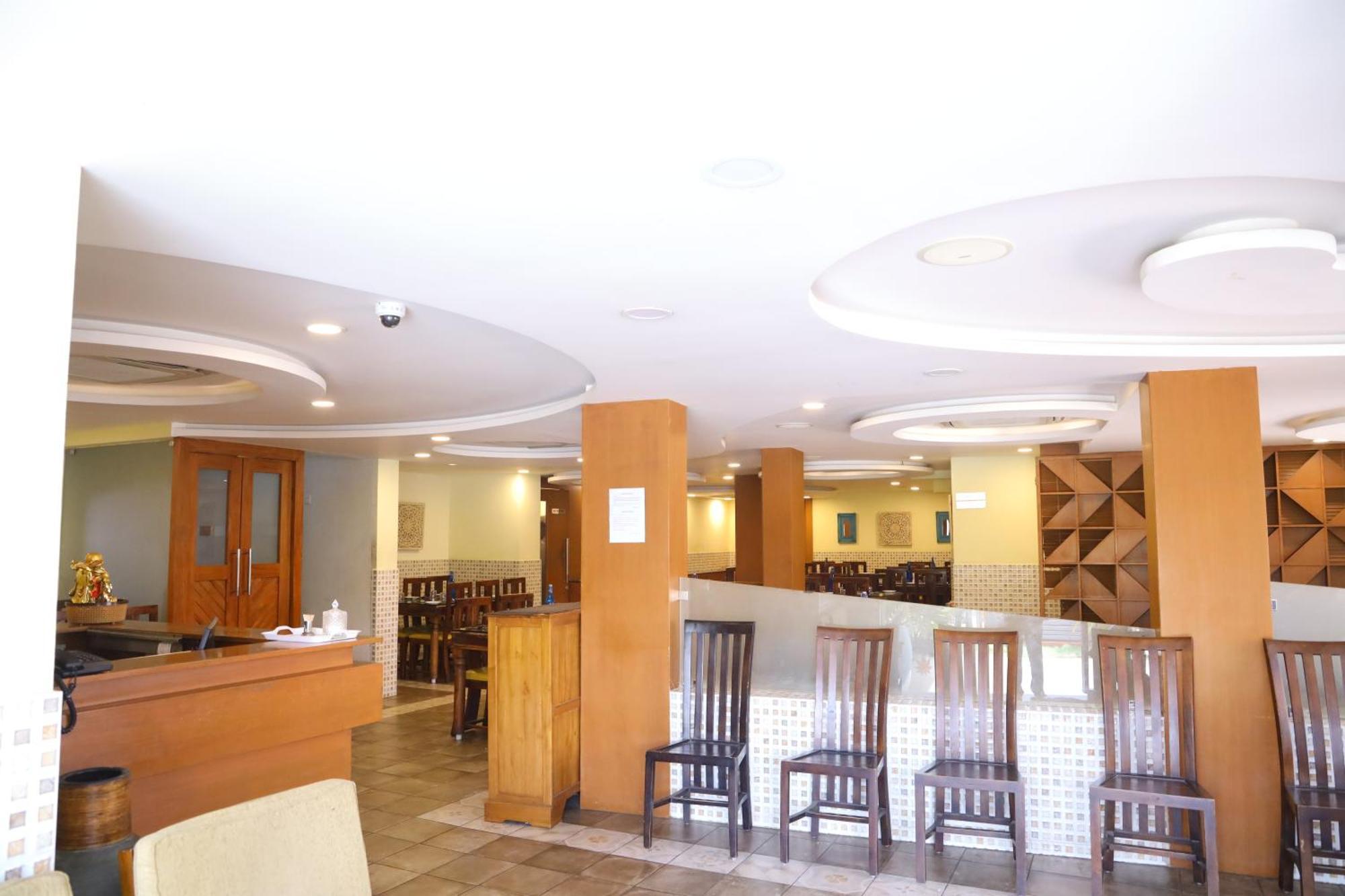 Kfour Apartment & Hotels Private Limited Maduráj Kültér fotó